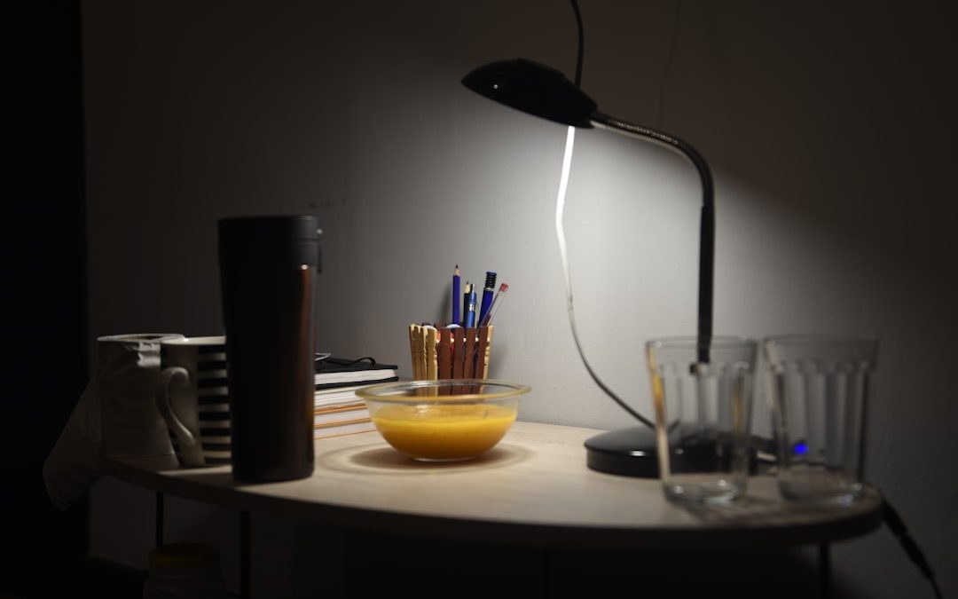 Photo cordless rechargeable table lamps