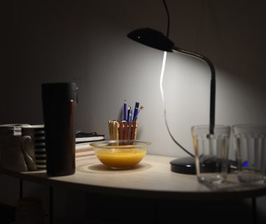 Photo cordless rechargeable table lamps